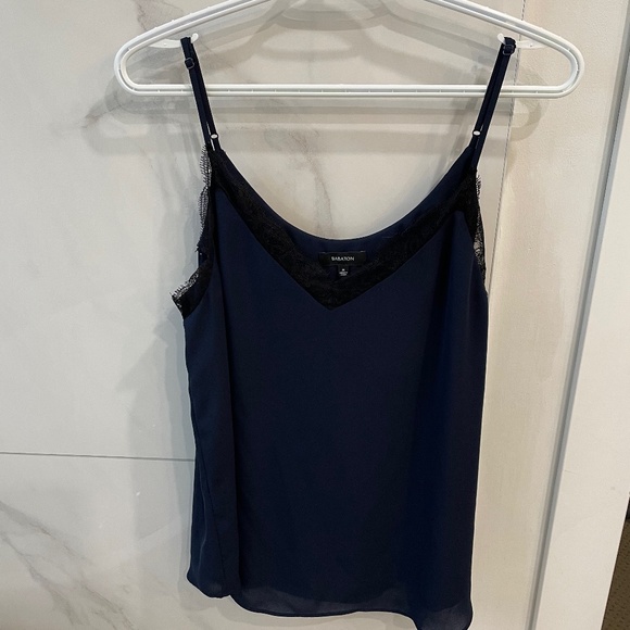 Aritzia Babaton Camisole M - Picture 1 of 2